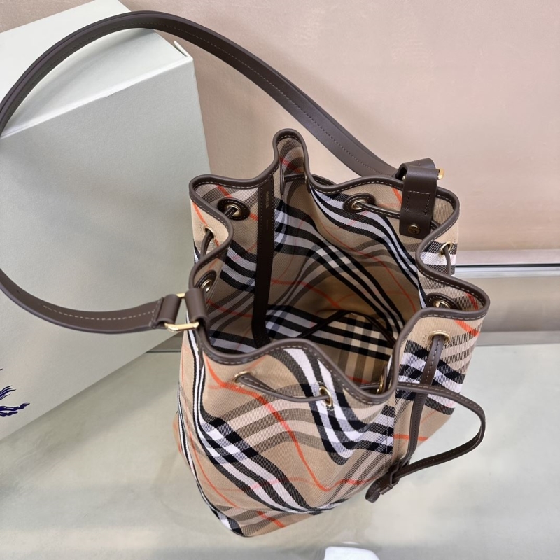 Bv*b*rry bucket bags